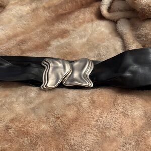 Vintage Black Leather Belt with Sculpted Silver Buckle 30” and under can wear